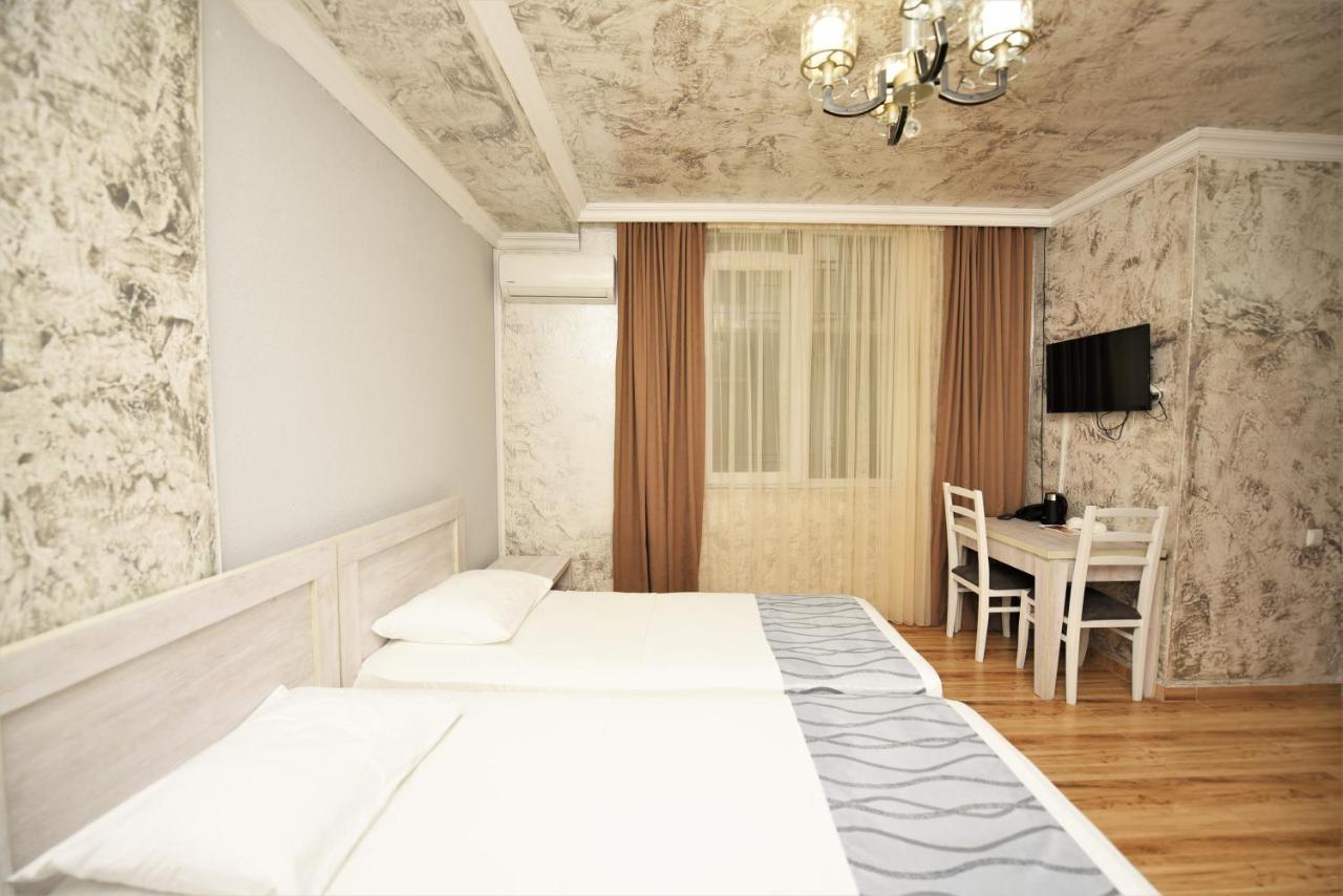 Kazbegi Hotel Batumi Exterior foto